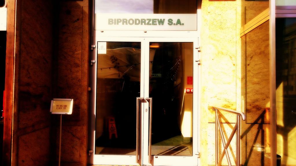 Wdj Hostel Warszawa Eksteriør bilde